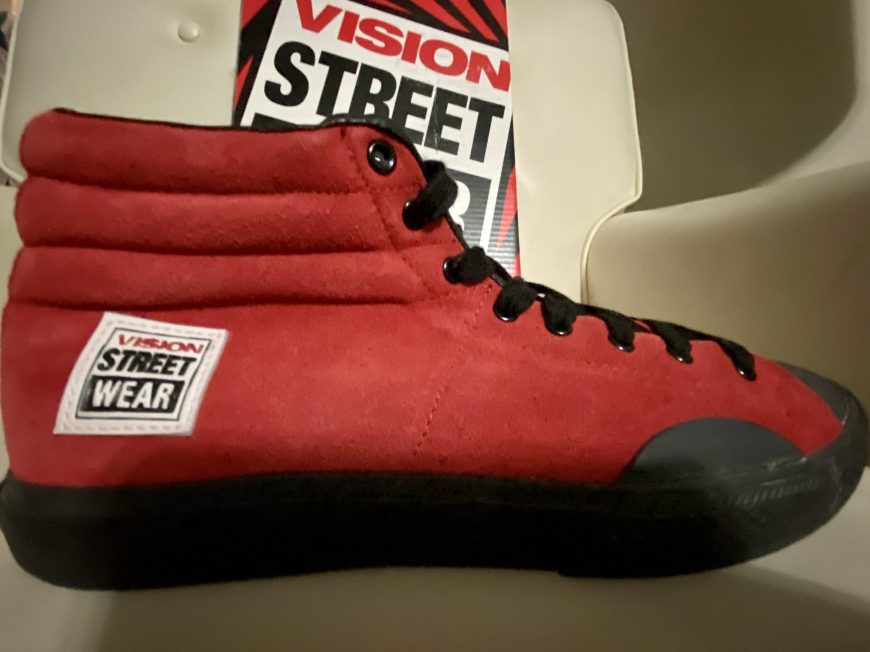 VISION STREET WEAR SUEDE HI RED