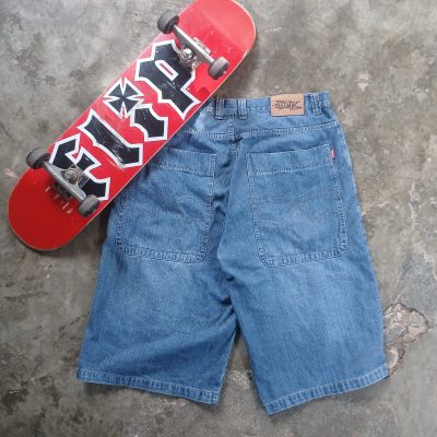 00s Think Skateboard Jorts